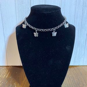 Butterfly choker